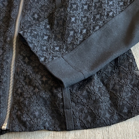 Chico's Navy Textured Blazer with Asymmetrical Zipper - Picture 3 of 6